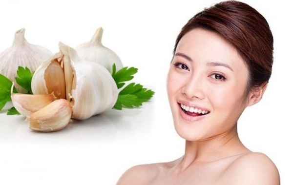 Phương pháp trị nám da bằng tỏi