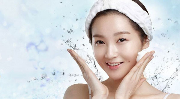 Những lưu ý về rửa mặt sau khi nhấn mí
